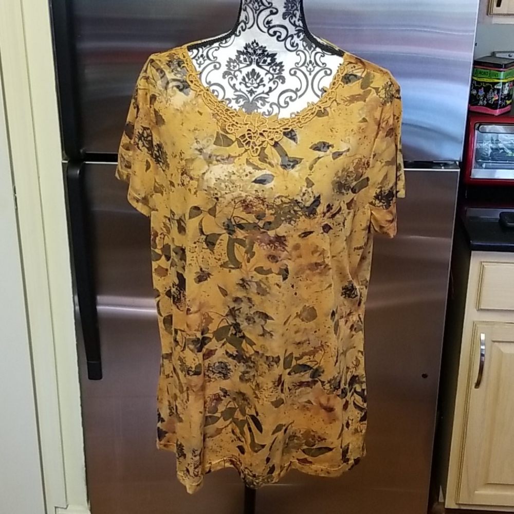 Hannah Tshirt